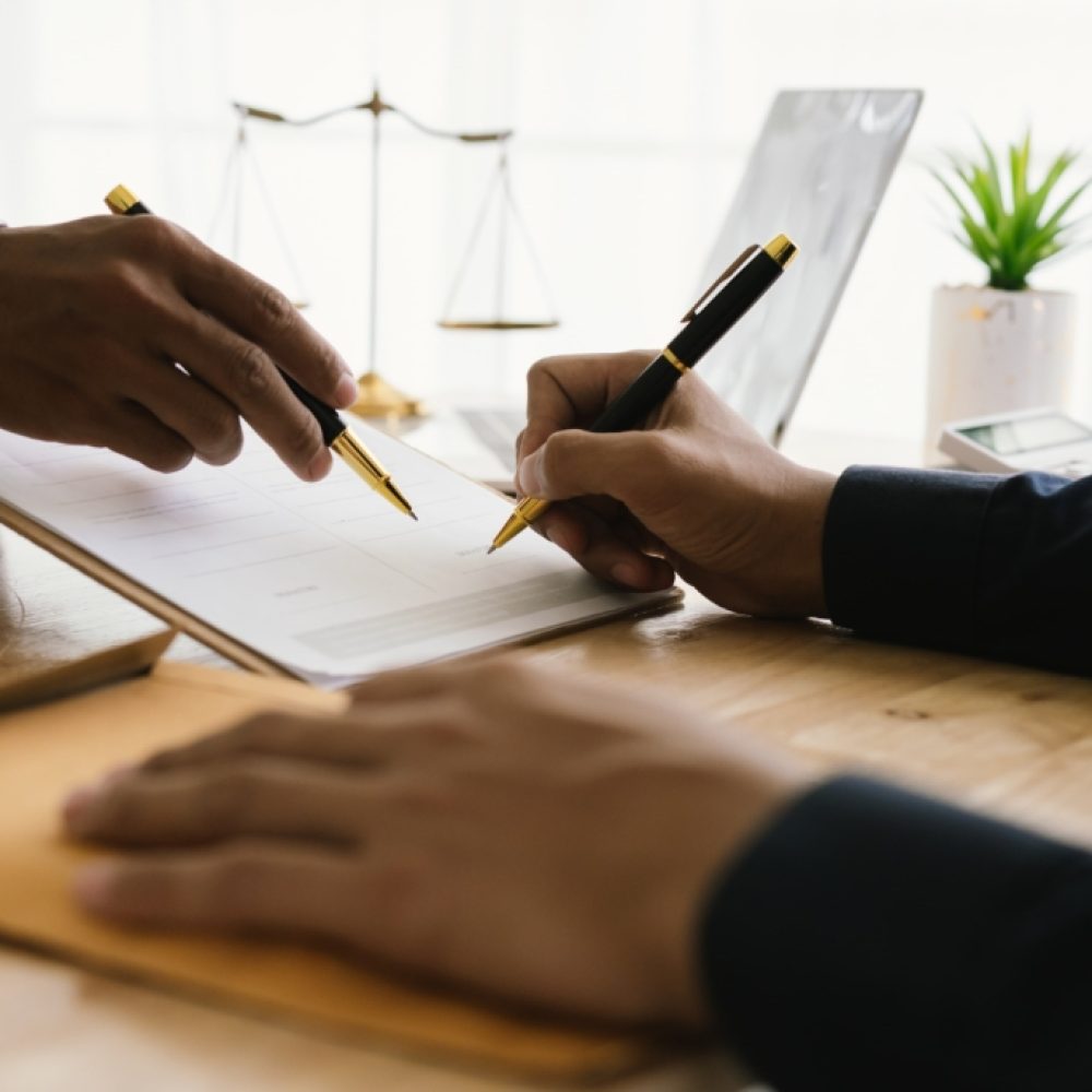 negotiating-a-settlement-1030x687